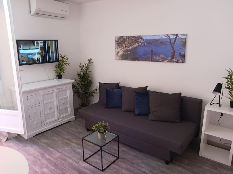 Studio Meuble Bord De Mer Борм-ле-Мимоза Экстерьер фото